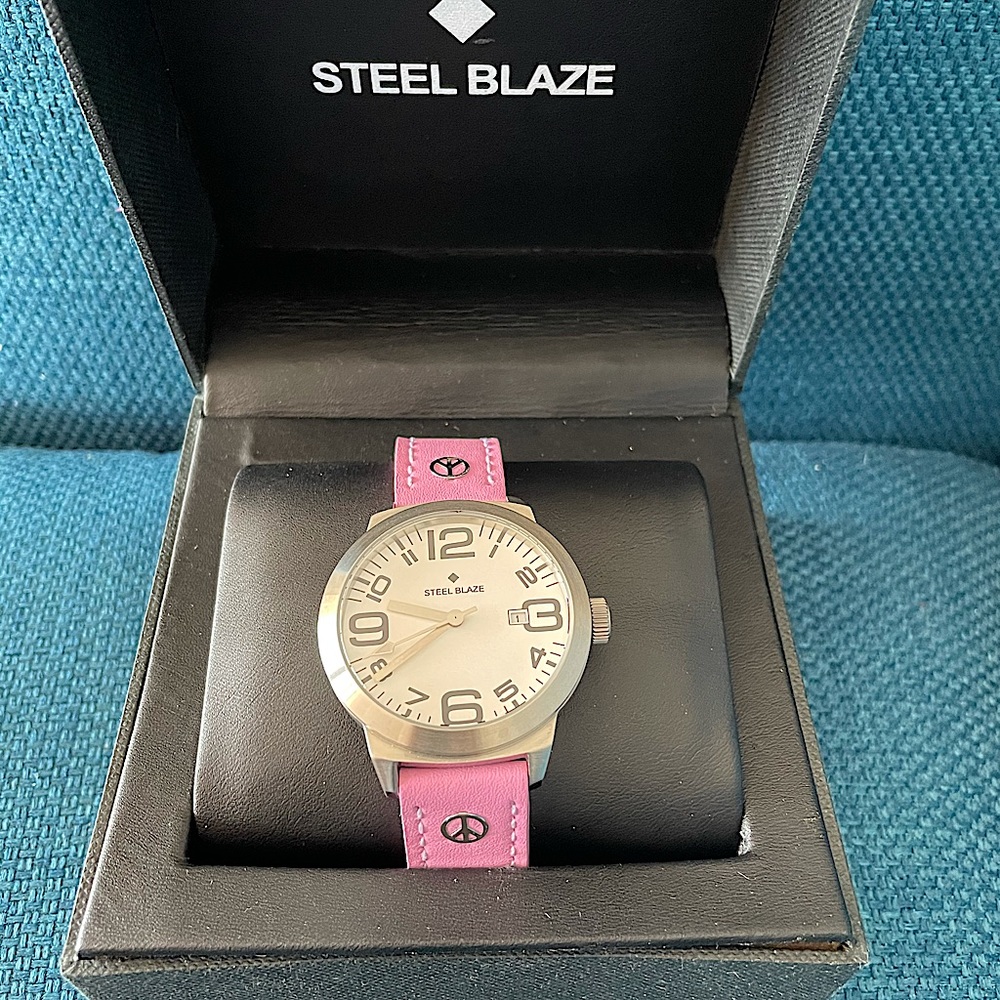 Steel Blaze Pink leather watch